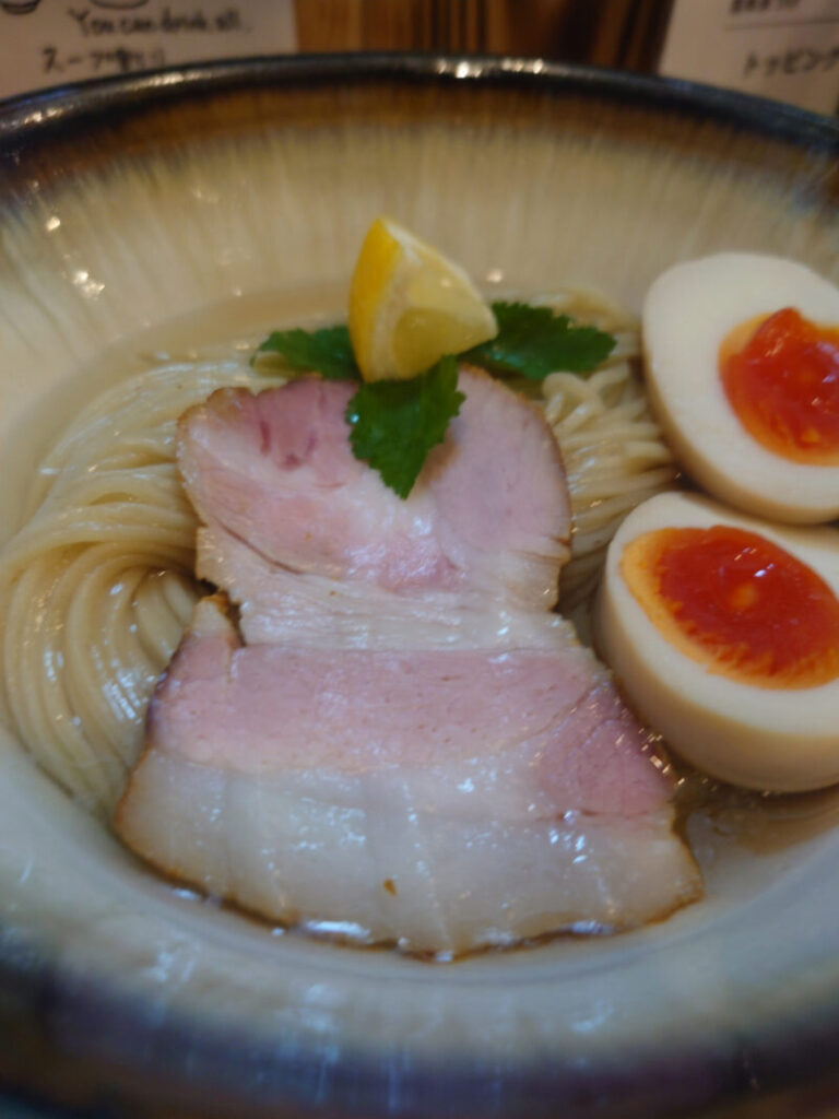 APANESE光ラーメン 日暮里