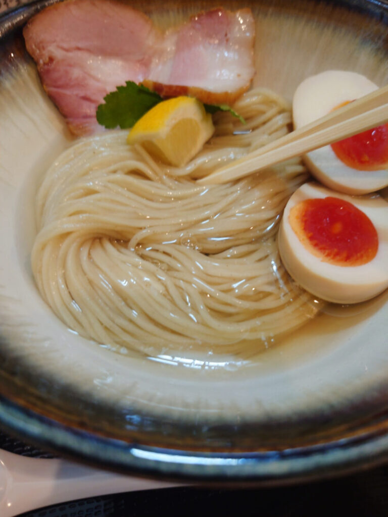 APANESE光ラーメン 日暮里