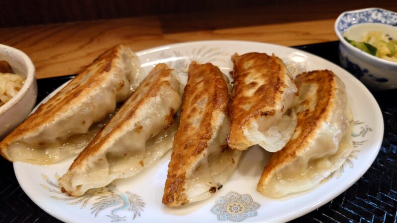 餃子は一龍 町屋1丁目店