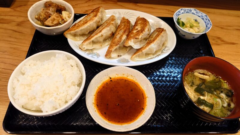 餃子は一龍 町屋1丁目店