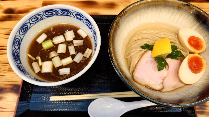 日暮里 JAPANESE光ラーメン 昆布水つけ麺