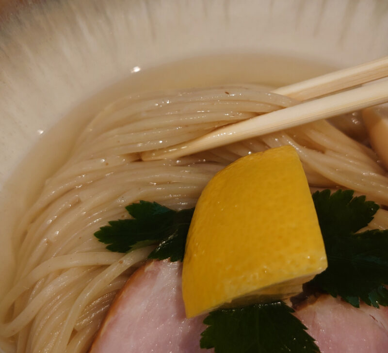 日暮里 JAPANESE光ラーメン 昆布水つけ麺