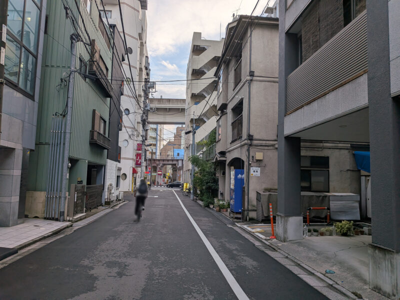 SHISHA CAFE&BAR VOVO（ヴォヴォ）